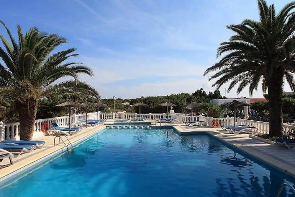 Hotel Lago Playa I Es Pujols Exterior foto