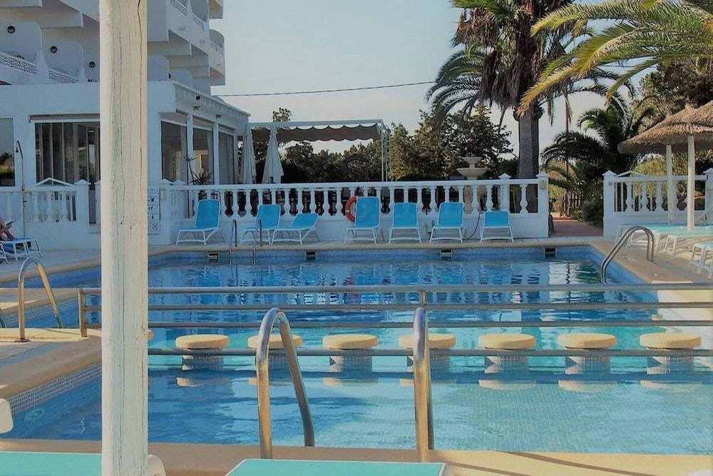 Hotel Lago Playa I Es Pujols Exterior foto