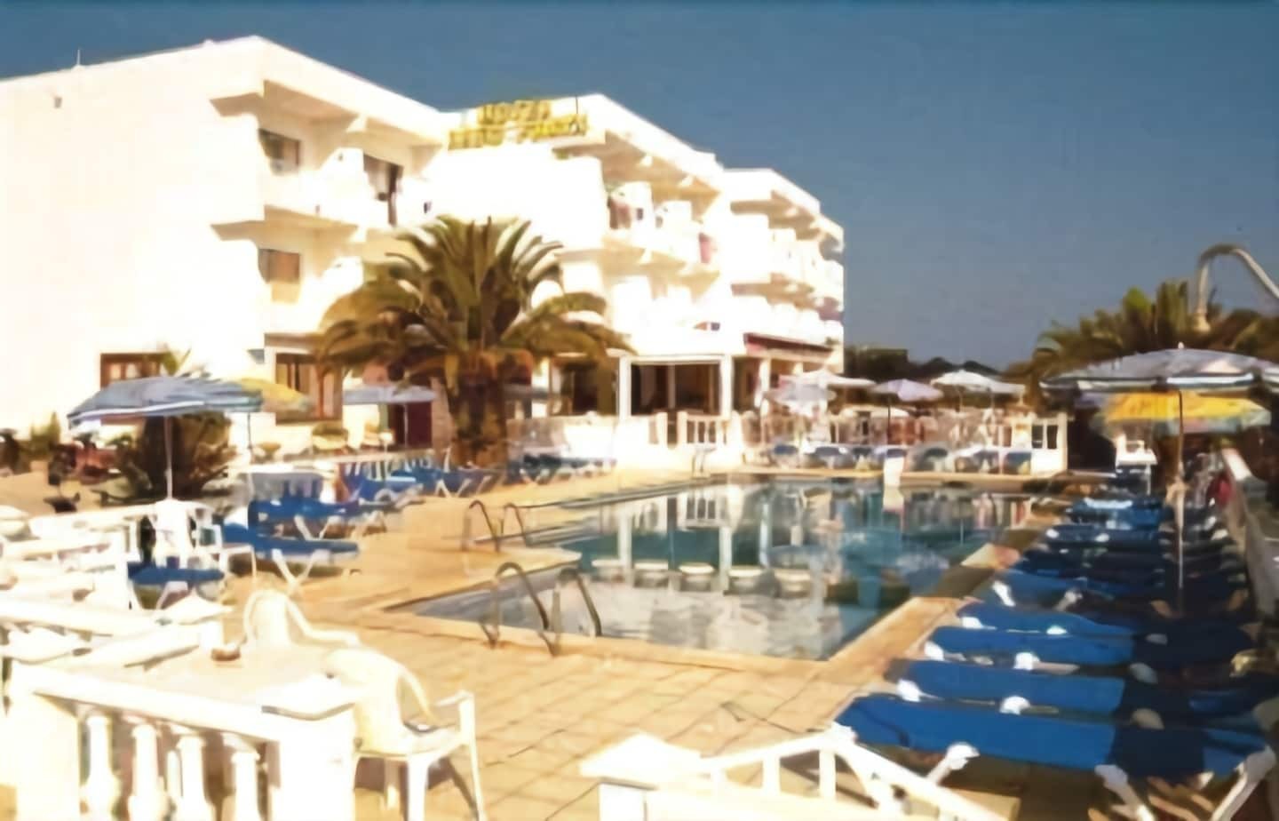 Hotel Lago Playa I Es Pujols Exterior foto